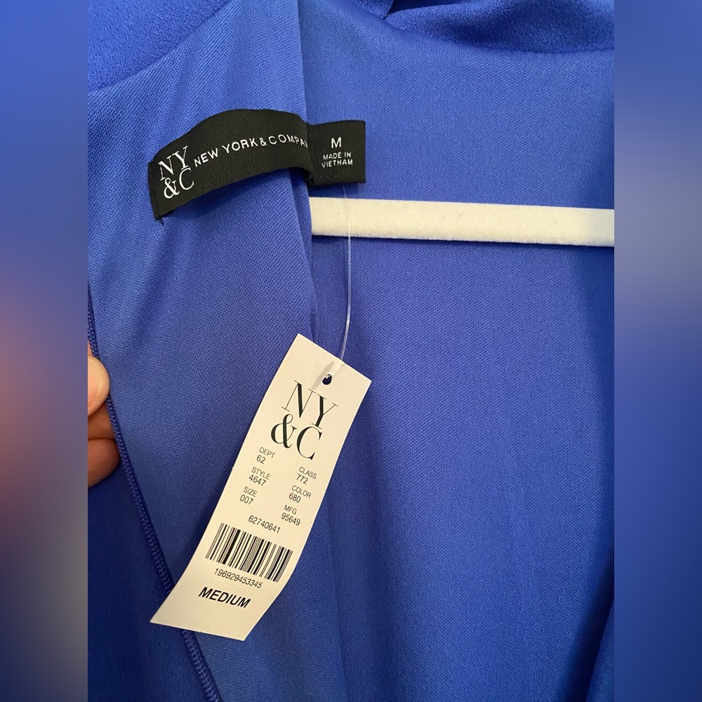 NWT. NY & Co. Medium. BLUE. - Picture 3 of 3